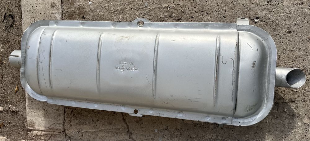 Продам глушитель на Москвич 2141