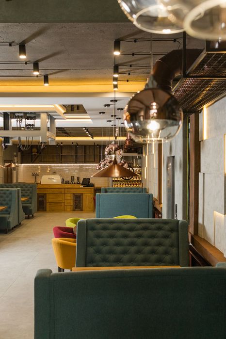 Готовий ресторан 442 м² біля VELES. Обладнання, інвентар, сонячна СЕС.