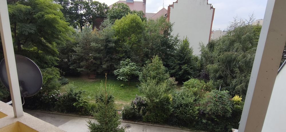 Centrum,mega potencjał,4pokoje,komórka,rowerownia,spiżarka,piwnica.