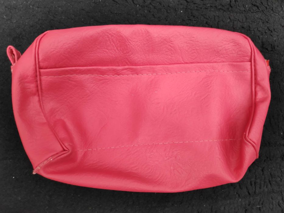 Etui, kosmetyczka lub piórnik