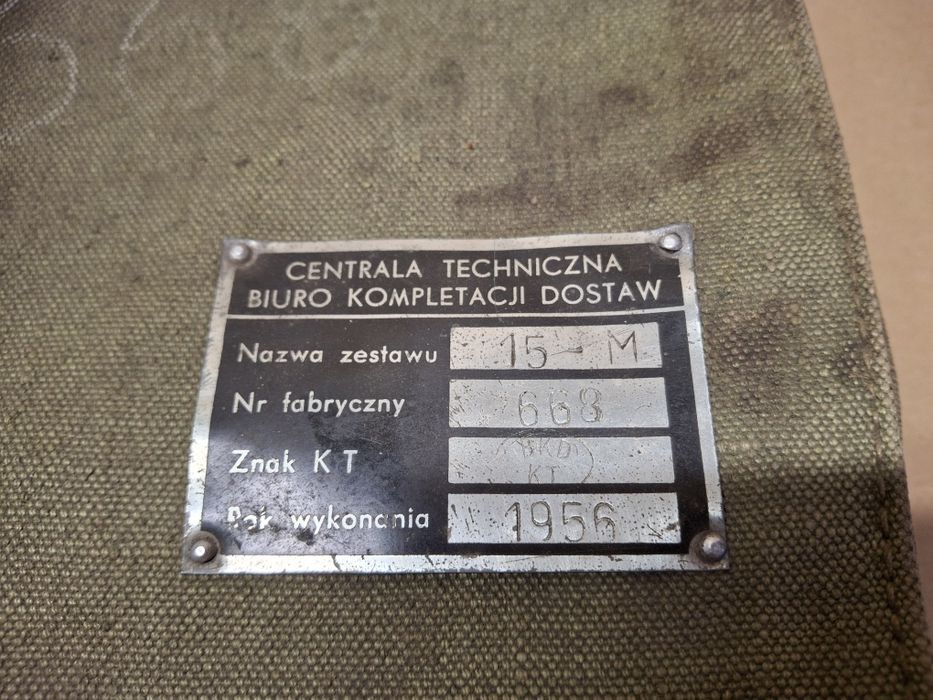 Zestaw narzędzi wojskowych elektryka