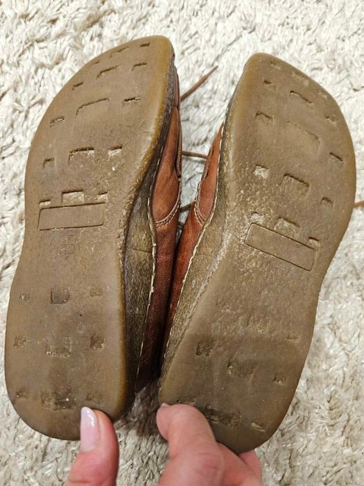 Skórzane brązowe buty 36 znoszone mokasyny