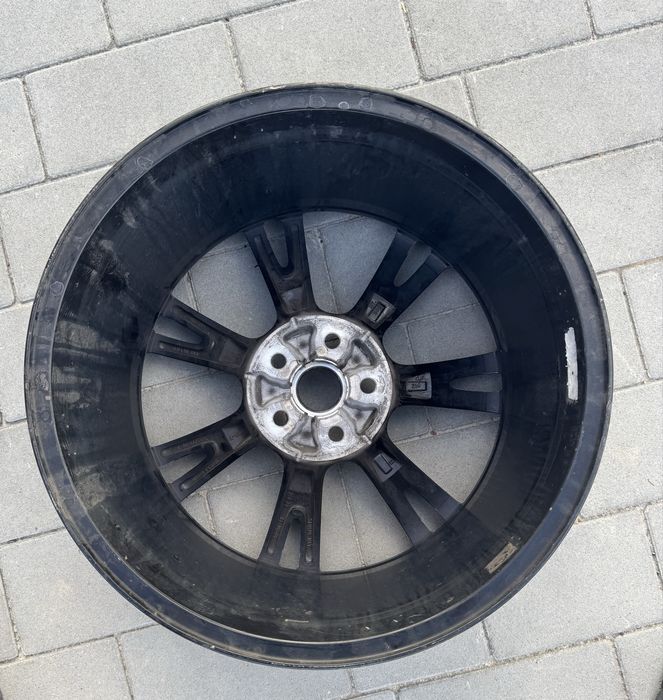 Tesla Model Y диск R19