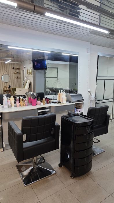 Alugo espaço para esteticista e cabeleira
