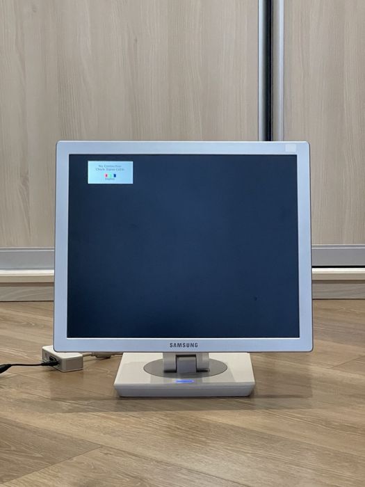 Монітор Samsung 19ʼʼ