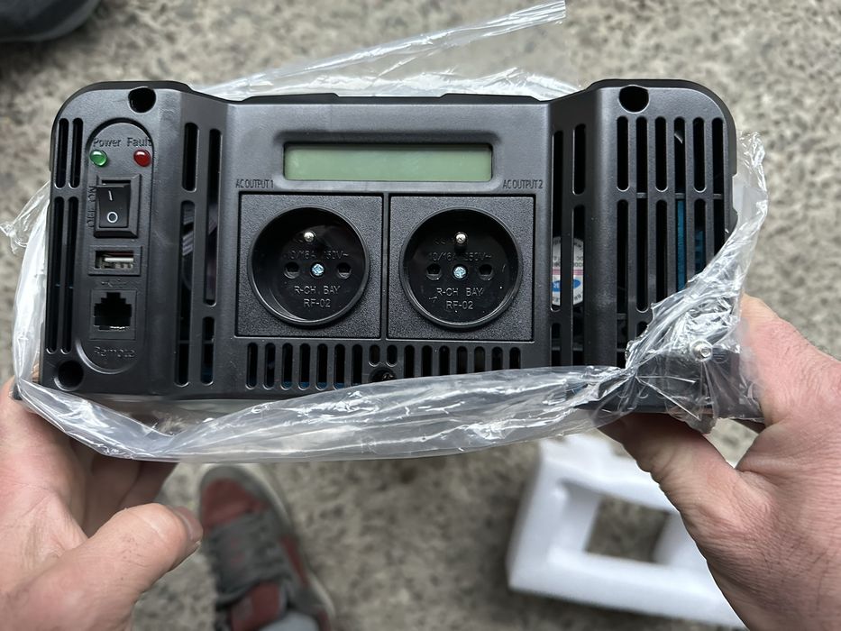 Інвертор 4000W Pure Sine Wave 12v