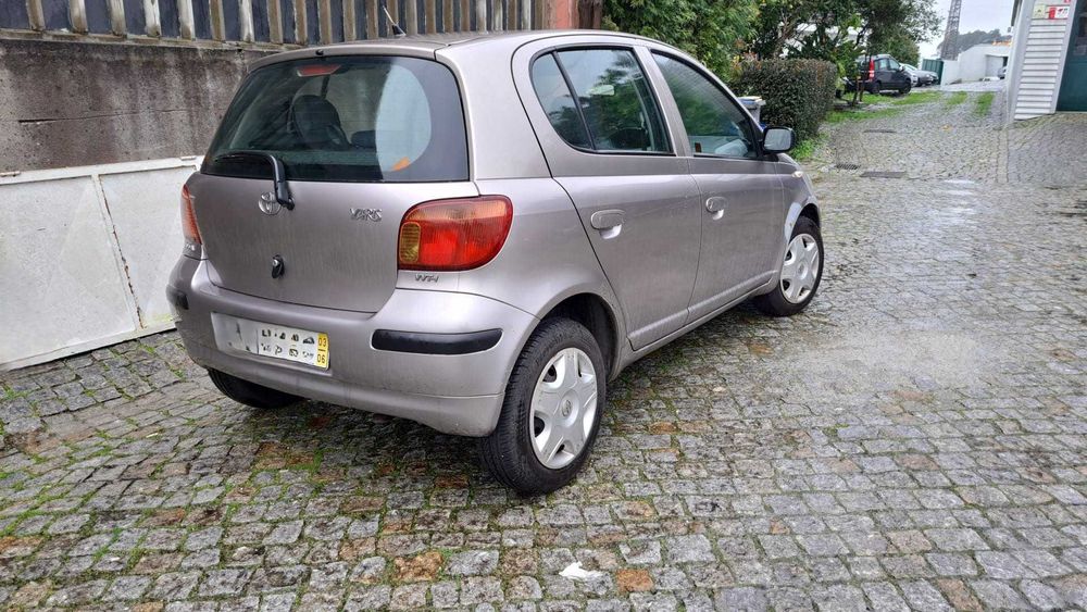 Toyota Yaris 5 portas
