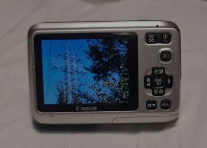 Цифровой фотоаппарат Canon PowerShot A495.статуэтк,sharp