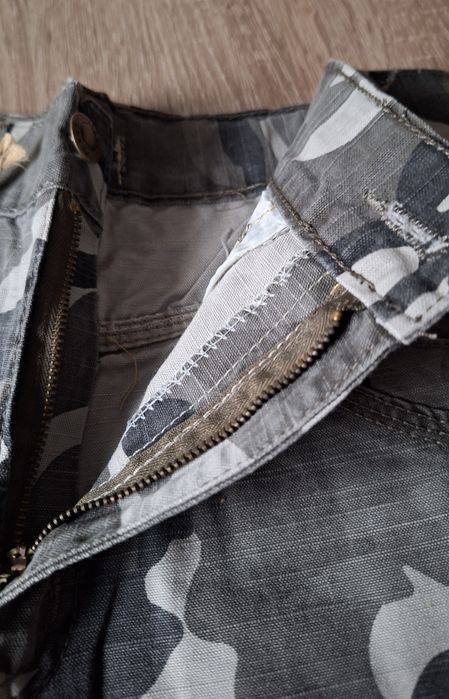 Spodnie moro z szerokimi nogawkami 140/146