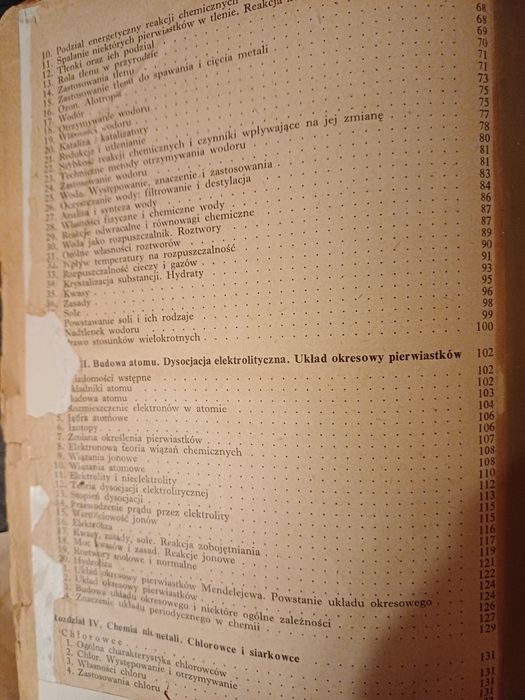 Chemia techniczna - mgr inż. Leszek Hupert  , dr Kazimierz Walter