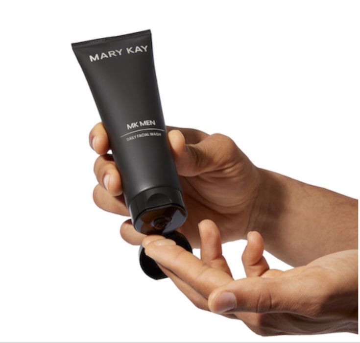 Żel do Mycia Twarzy MK Men