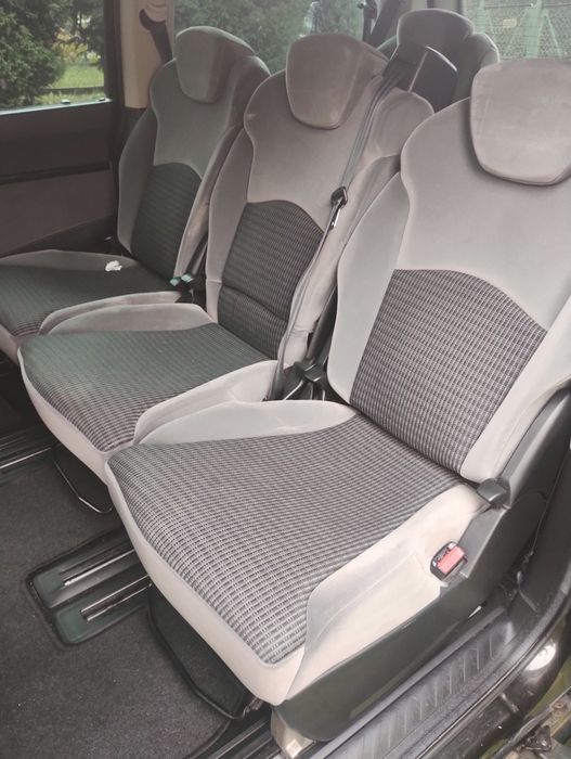 Citroen C8 165koni