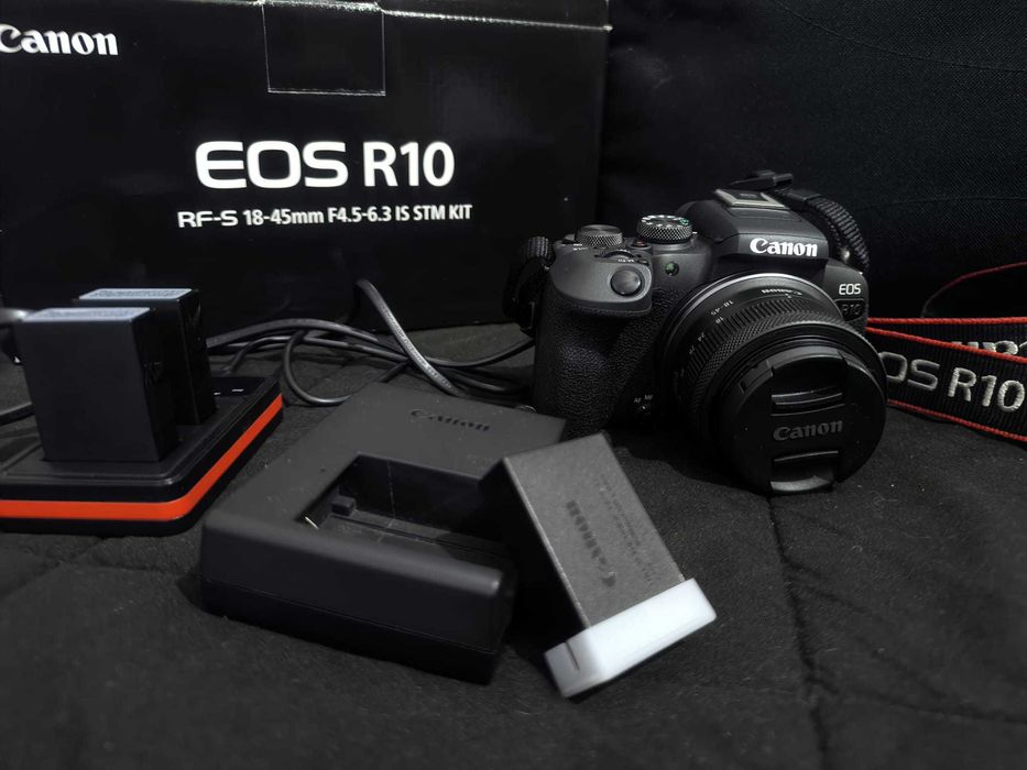 Canon R10 objetiva 18-45mm