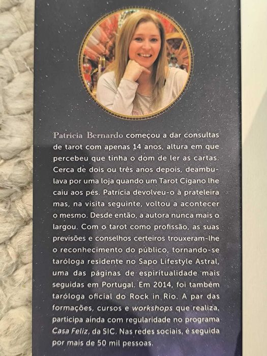 O Meu Primeiro Tarot
Um guia de fácil leitura
de Patrícia Bernardo