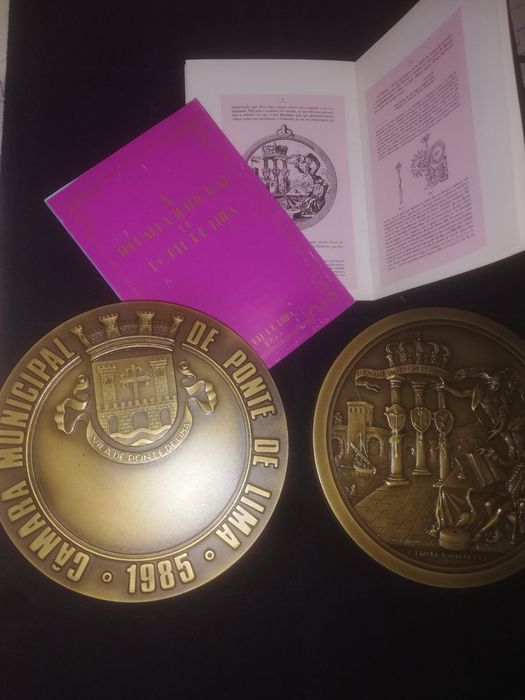 Medalhas pins trofeus porta chaves