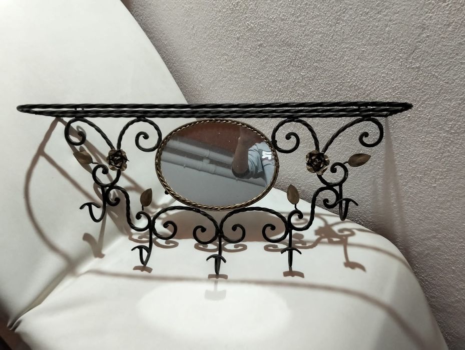 Vendo cabide bengaleiro em ferro com espelho