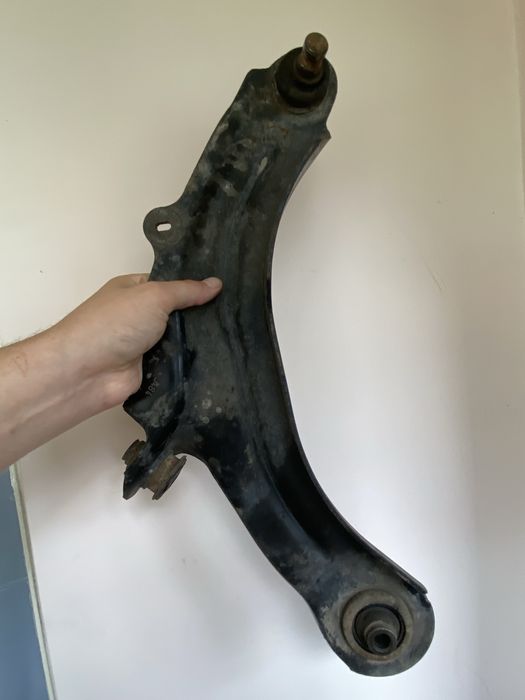 Продам важіль підвіски меган 2 ціна за 2 шт