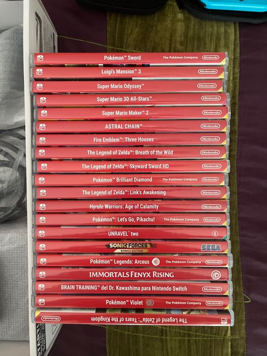 Nintendo Switch + 20 Jogos + Pro Controller + Dock + Cartão SD