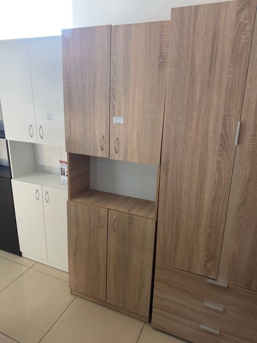 РАСПРОДАЖА шкафов офисных большое количество