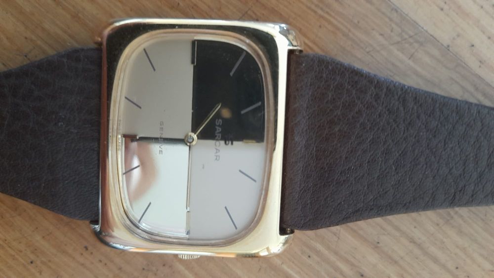 Sarcar Genéve  - mulher