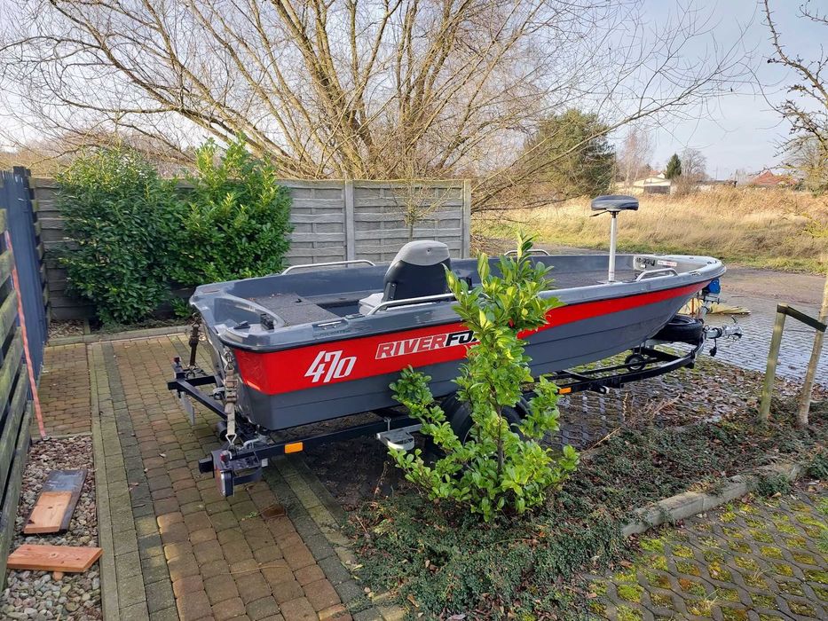 Łódź wędkarska Riverfox 470