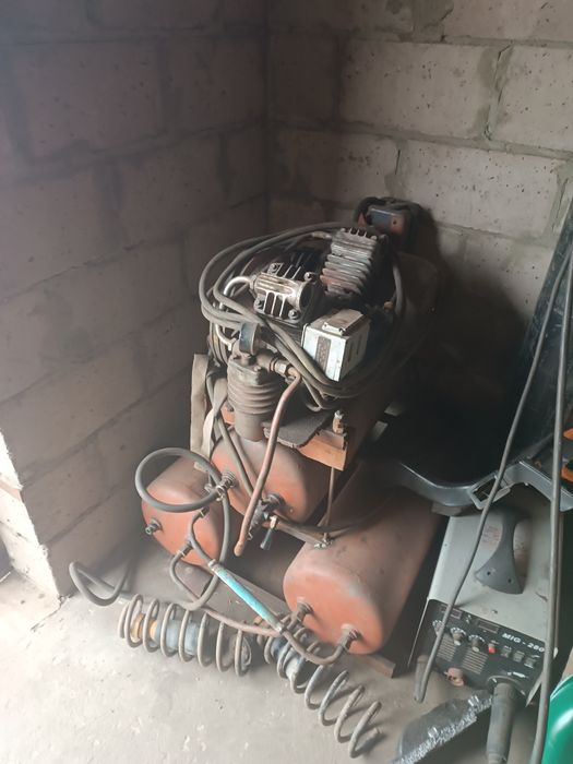 Продам компресор