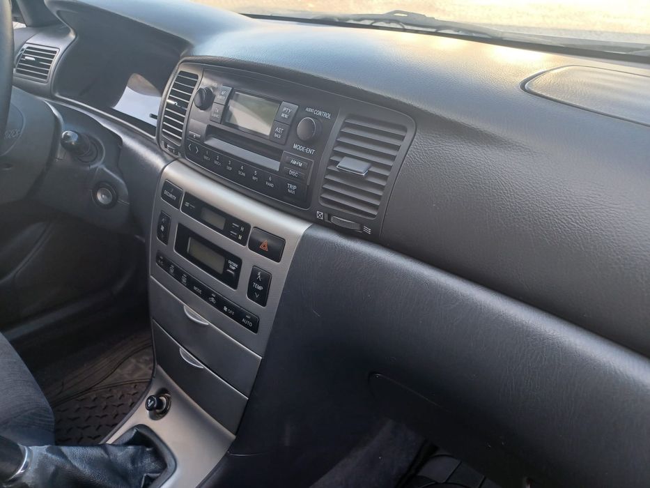 TOYOTA COROLLA SW 1.4 VVTI Estado Impecável