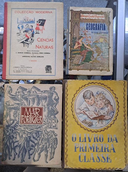 Livros de escola antigos