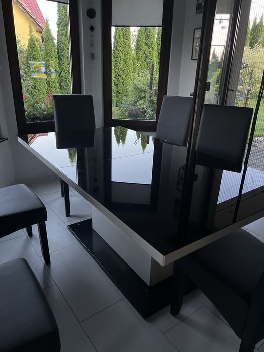 Zestaw mebli  lakierowane biale corano