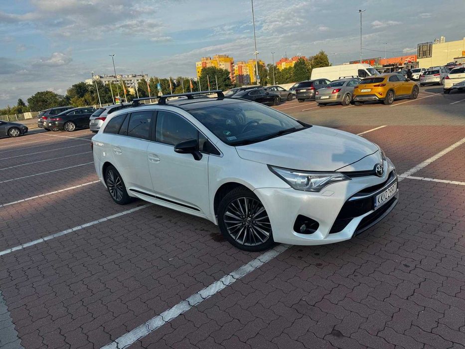 Toyota Avensis SELECTION 2018 PL salon. FA 23% OKAZJA Lekko uszk.