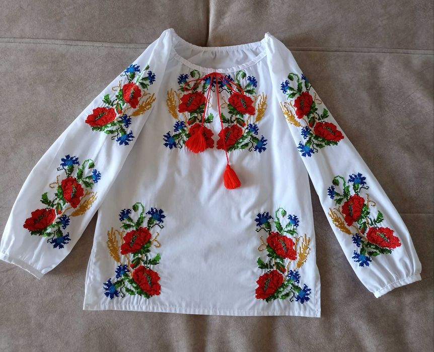 Вишиванка на дівчинку як нова