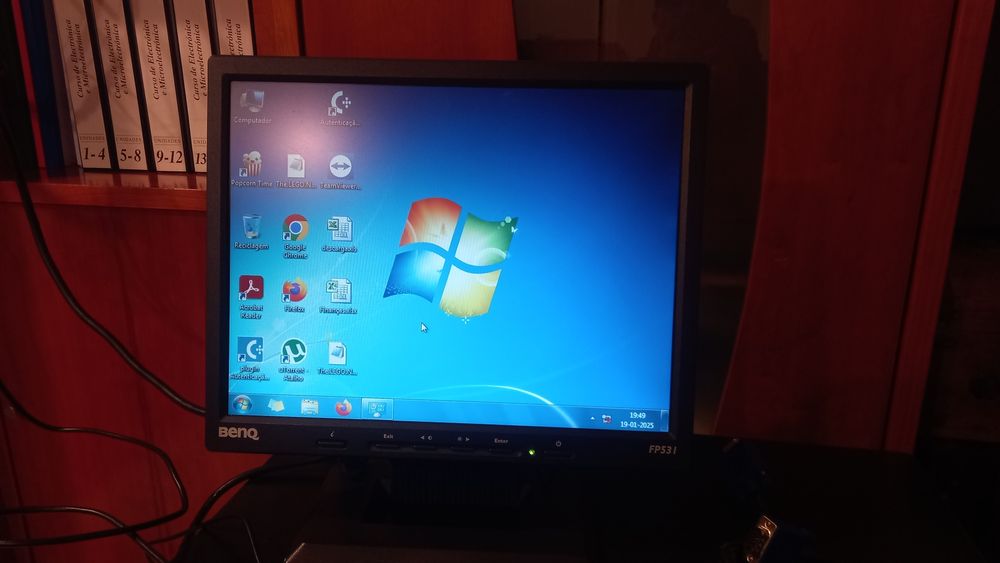 Monitor 15 polegadas