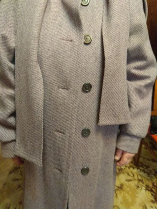 Продам новое пальто