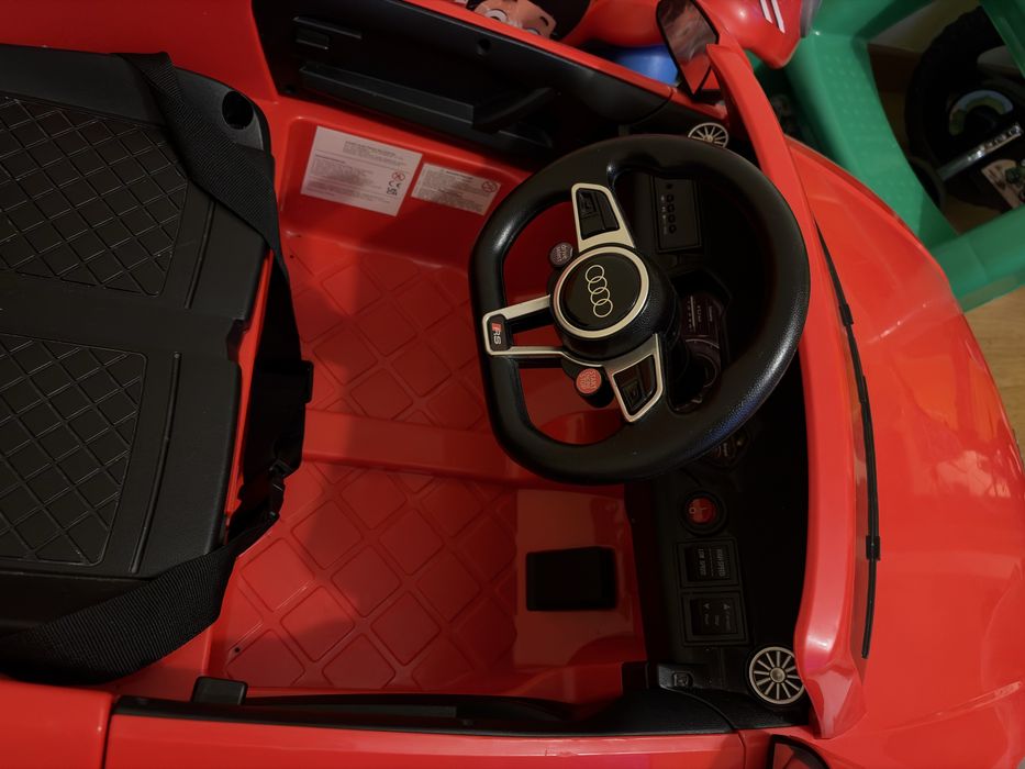Carro de criança elétrico