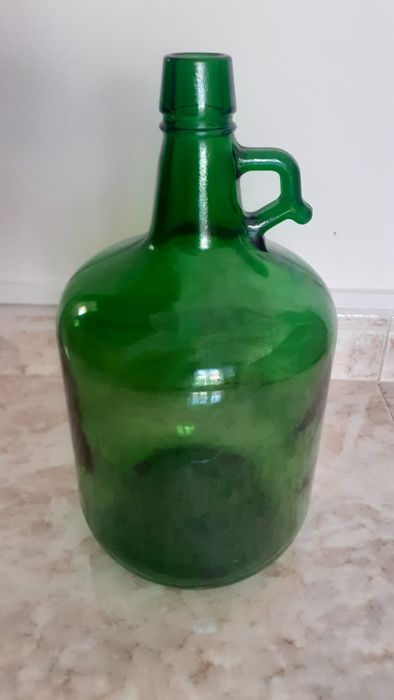 Garrafão antigo com pega
