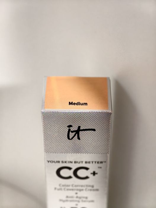 It cosmetics medium