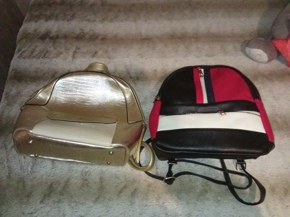 Conjunto de 2 mochilas de mulher lindas