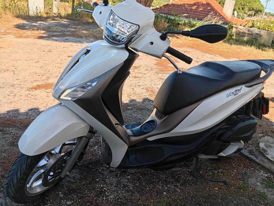 Piaggio Medley 125