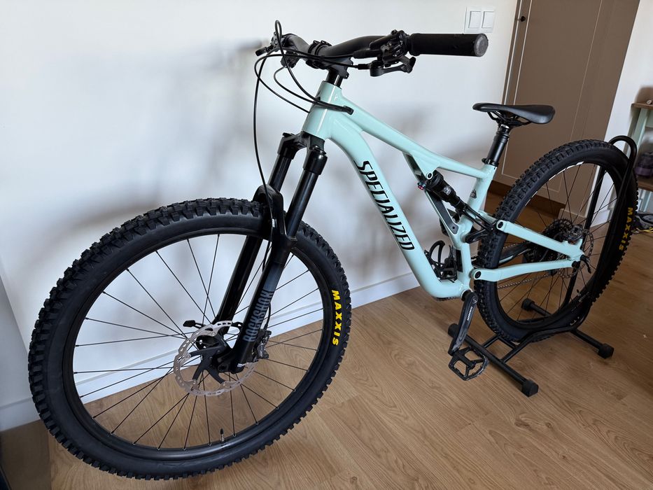 Specialized Stumpjumper – Upgrady, stan bdb – Deore XT, Maxxis!