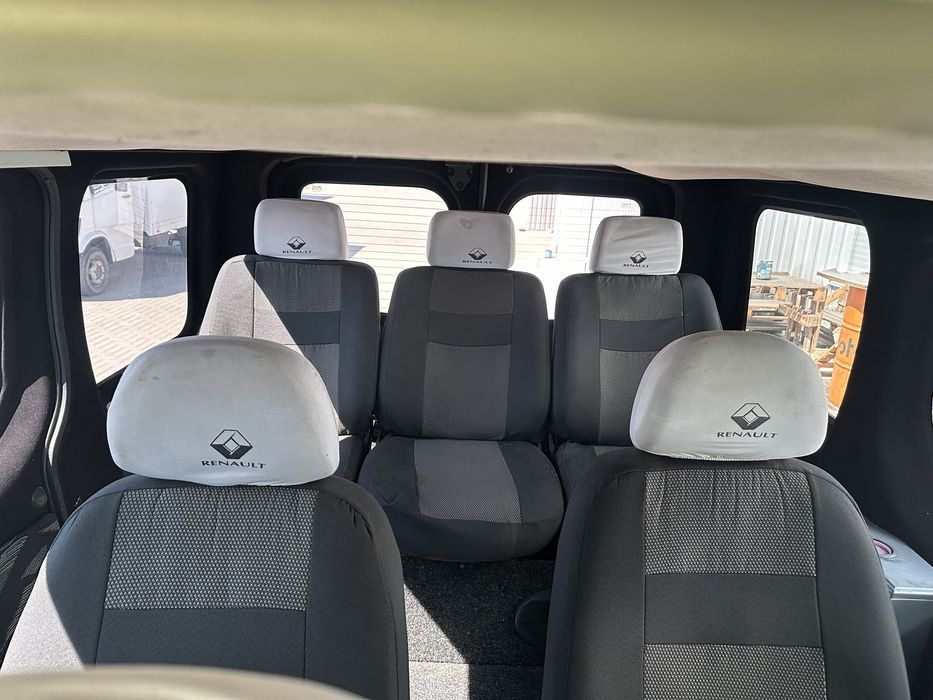 Renault Trafic 2.0 dCi • 2007 • 7+1 • 370 тис. км