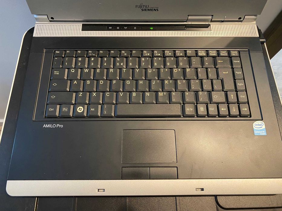 Laptop, notebook Fujitsu AMILO Pro V2055