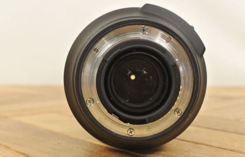 Lente Nikon AF-S 24-120mm f/4G ED VR – Excelente Estado