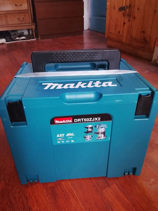 Fresadora Bl 18V Lxt 8Mm 5Ah 2 Bat. Makpac MAKITA