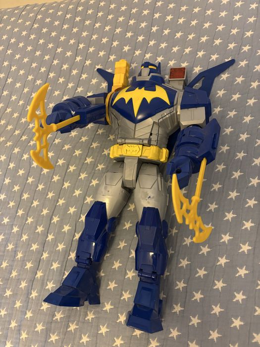 Transformer 40cm com peças e efeitos sonoros e luzes