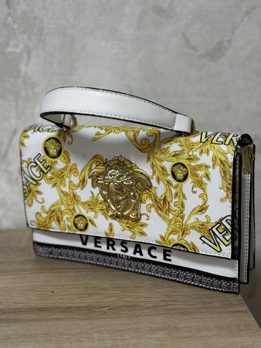 Сумка Versace неймовірно стильна