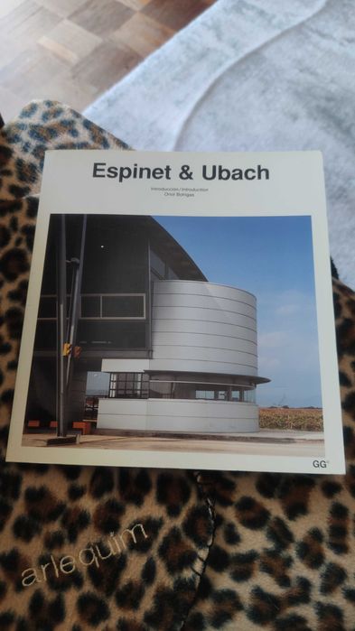 Livro Espinet & Ubach, GG