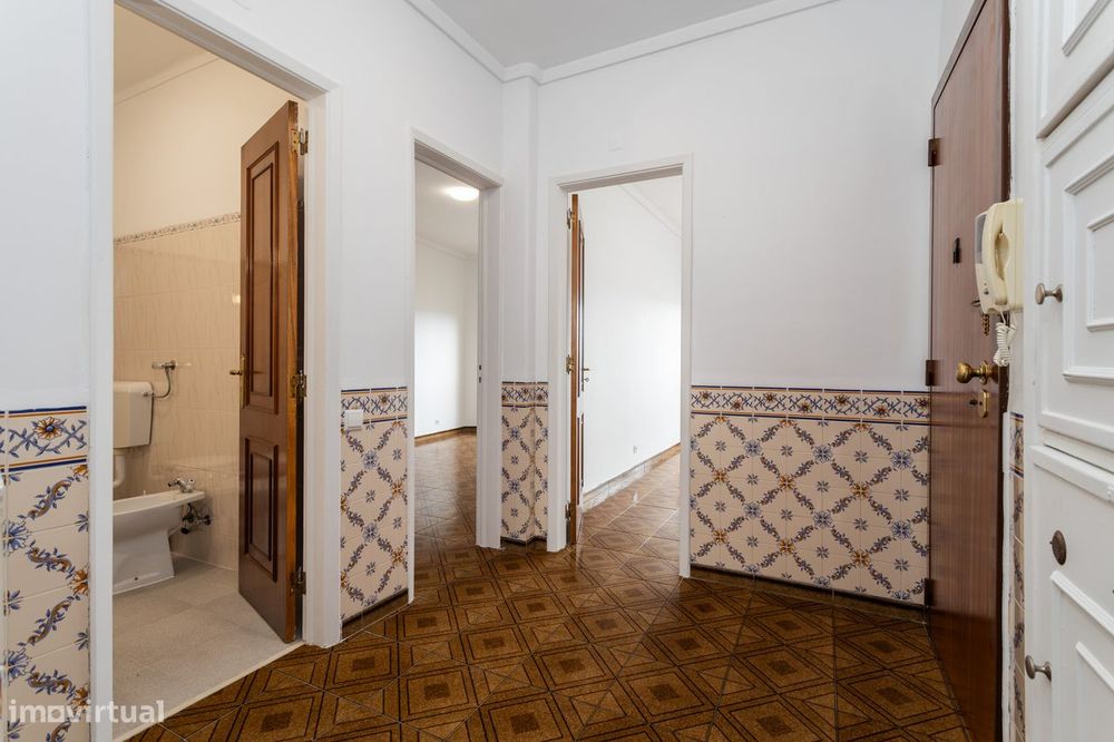 T2 para Arrendar em Zona Tranquila e Central, com Varandas e 76 m², Id