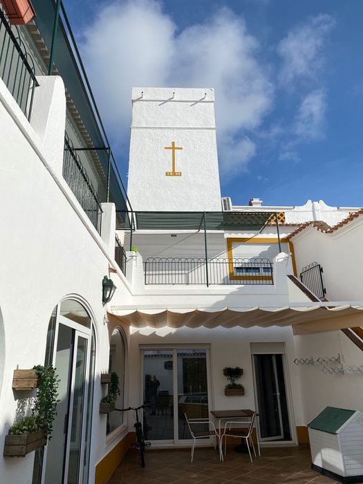 Moradias T5 e T1 de 420m2 centro histórico recuperada