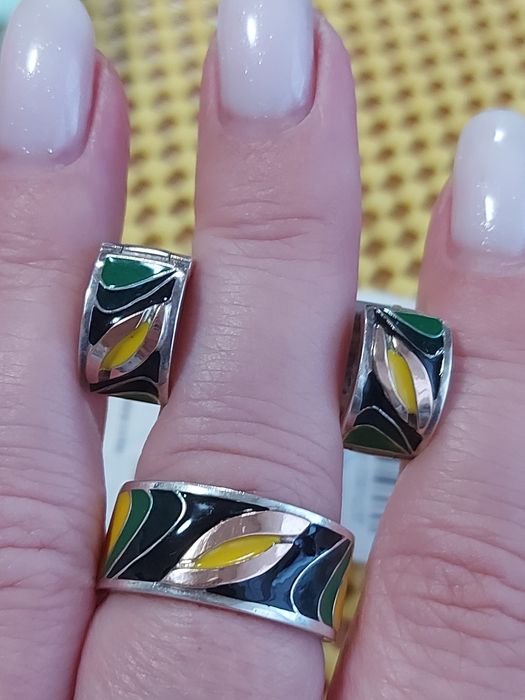 Набор кольцо с сережками серебро с золотом и эмальс золотом и эмалью