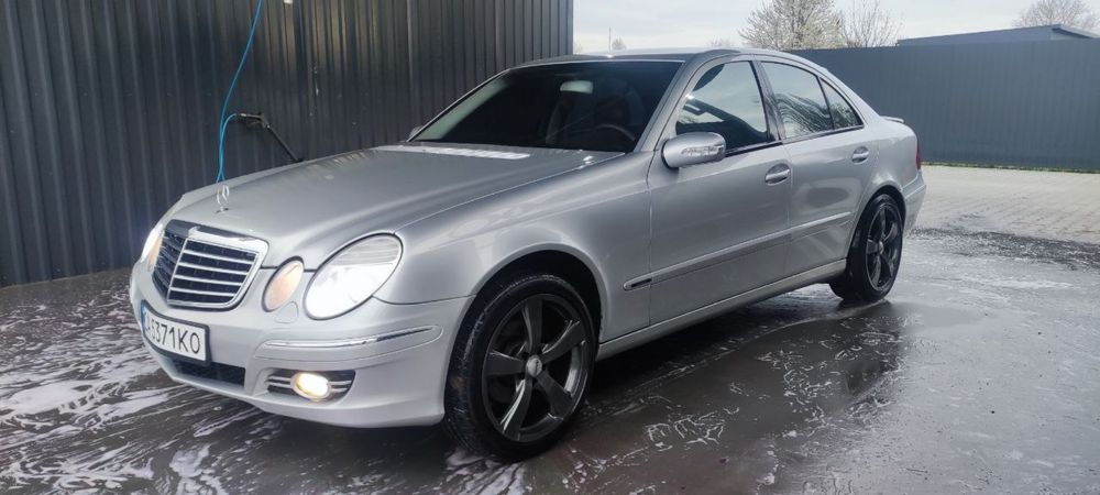 Mercedes-Benz E-Class 2003 W211  •  220 CDI AT (автомат)